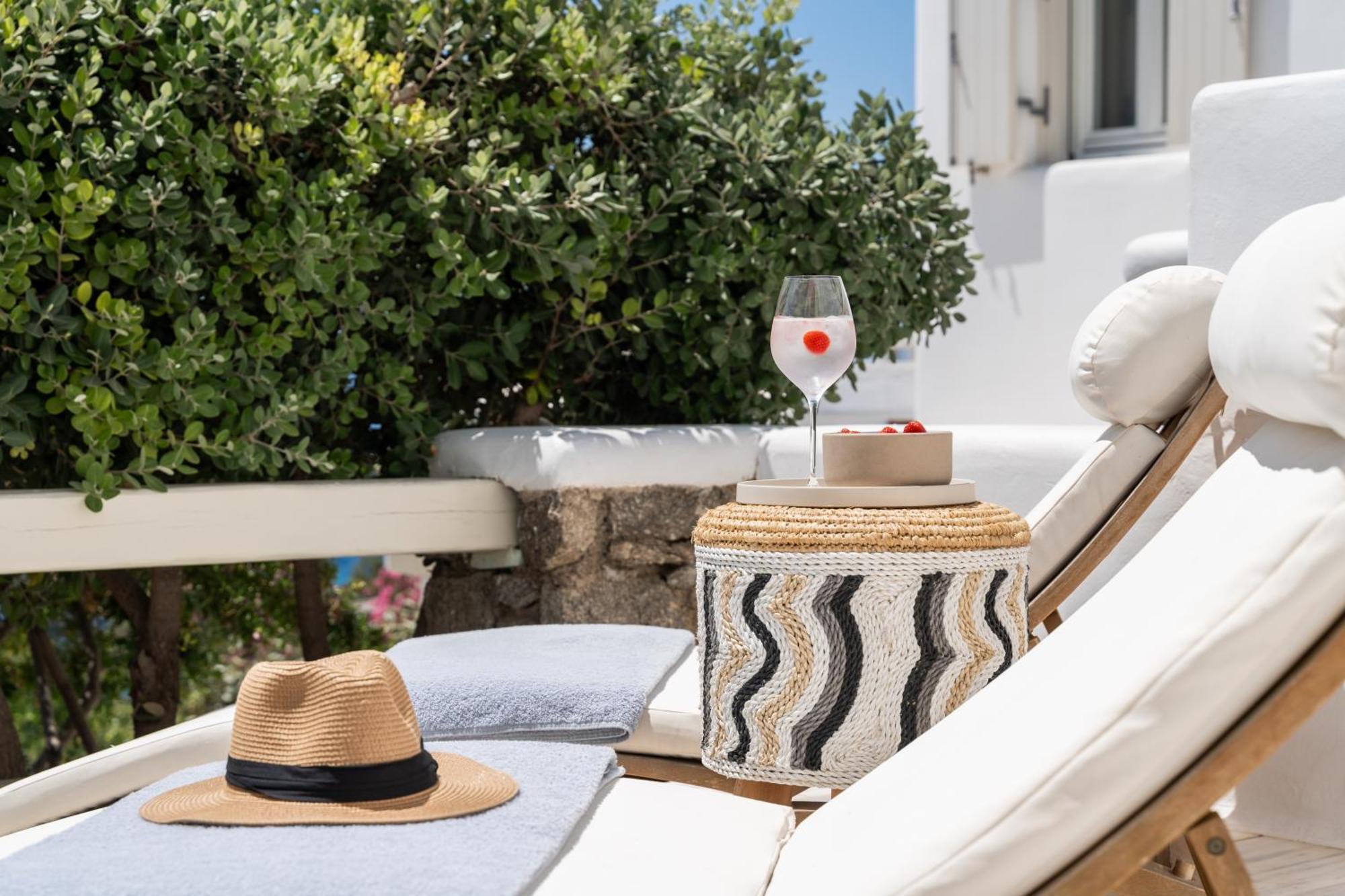 Namaste Boutique Apartments Mykonos Tourlos Bagian luar foto